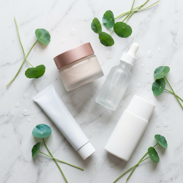 Rosacea Skincare: Safe Ingredients & Routine Guide